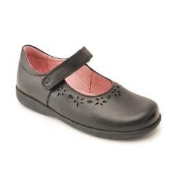 <p>Our Girl's School collection includes shoe brands Start-Rite and Geox <span class="cufon-class">shoes</span></p>
<div class="text-holder">Start Rite&nbsp;school shoes are hard wearing and durable. They're available in whole and half sizes and a range of widths, to ensure a comfortable school shoe that fits well and supports healthy foot development<br /><br /></div>